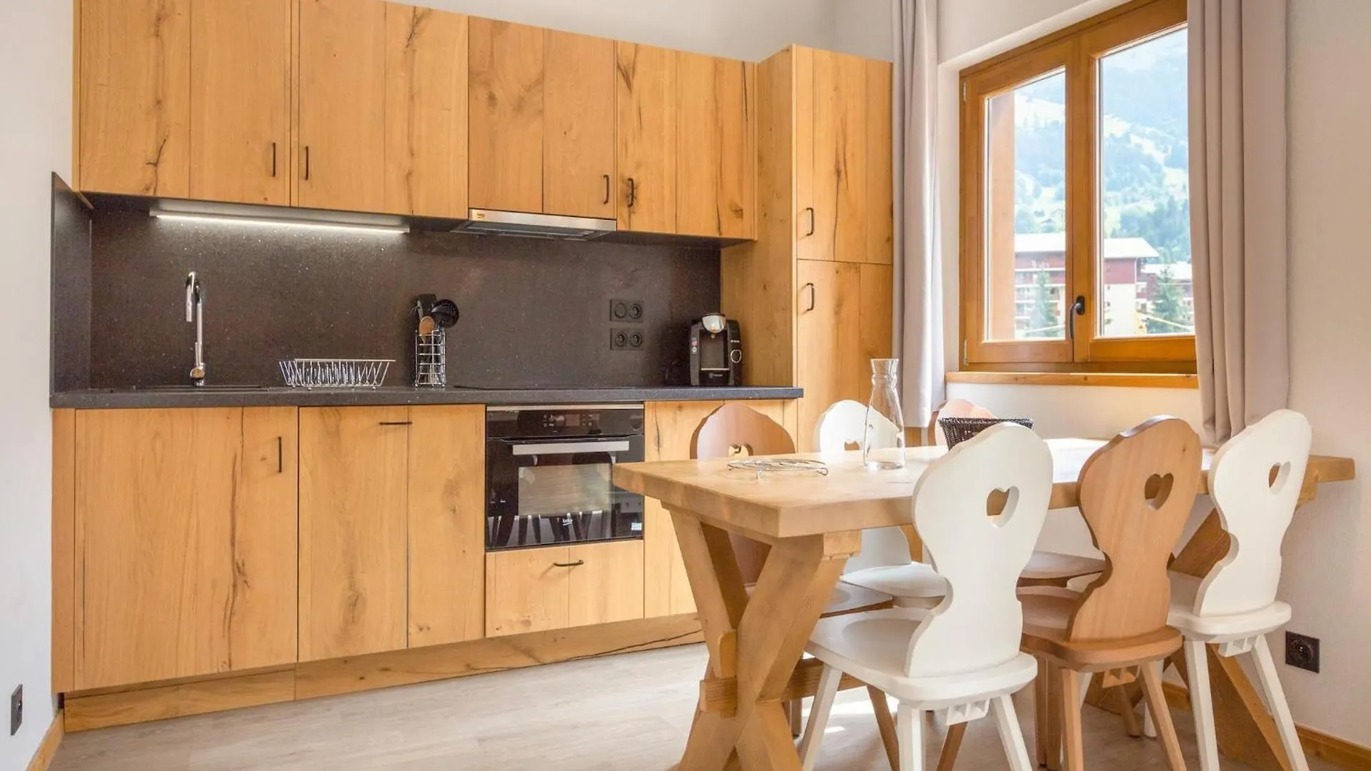 Spacious Apartment For 6 Guests Beaufort